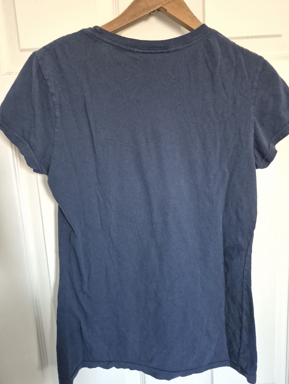 Farm Girl Navy Graphic Tee - 'Don't Need a Man' - Picture 3 of 5